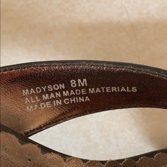 Heels - Picture 4 of 5